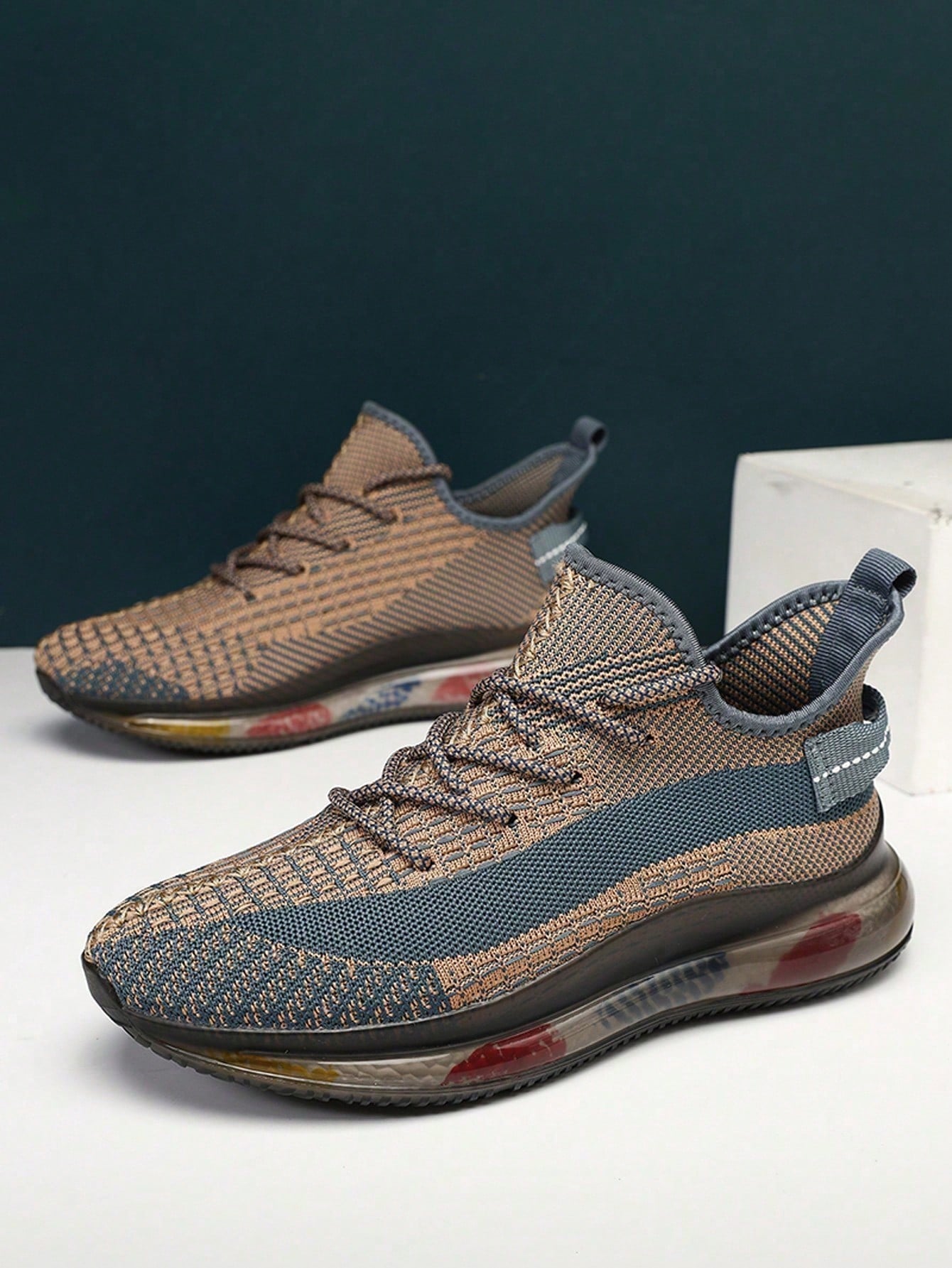 Herren-Laufschuhe zum Schnüren mit Buchstaben-Print-Design, Sportschuhe aus sportlichem Outdoor-Material mit runder Zehenpartie