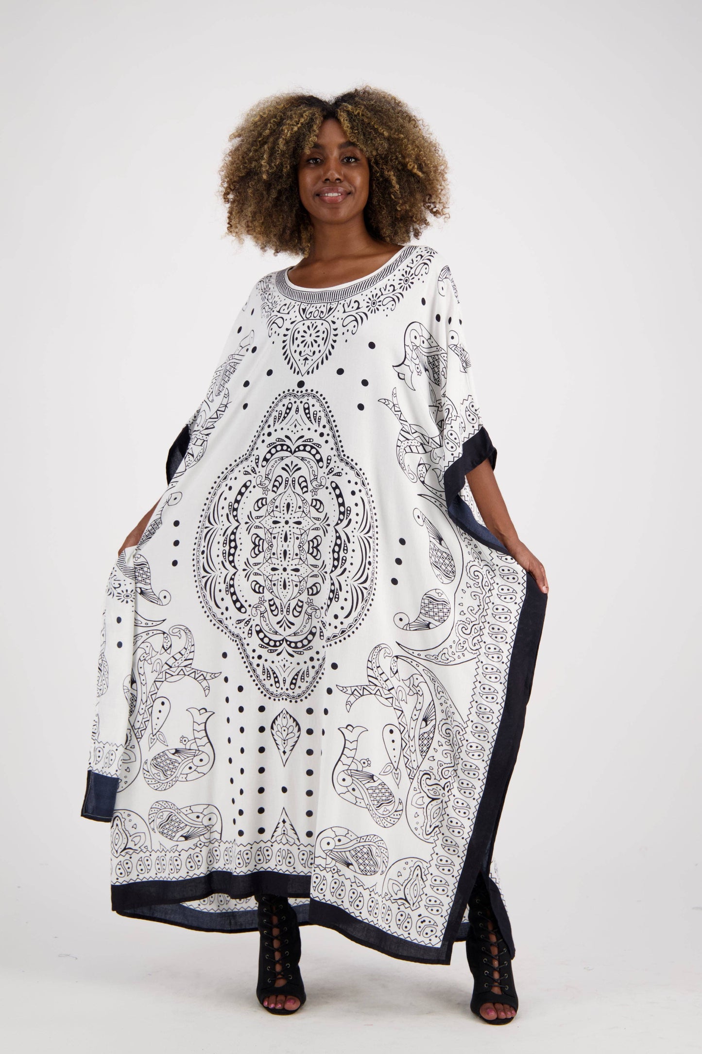 Geometric Print Kaftan KAF-1040: Assorted / One Size Fits Most