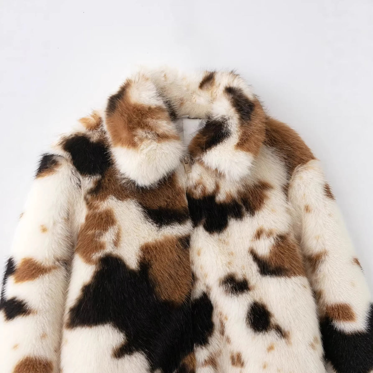 Artificial fur effect animal pattern jacket