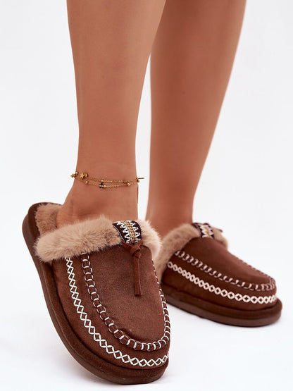 Slippers model 222279 Step in style