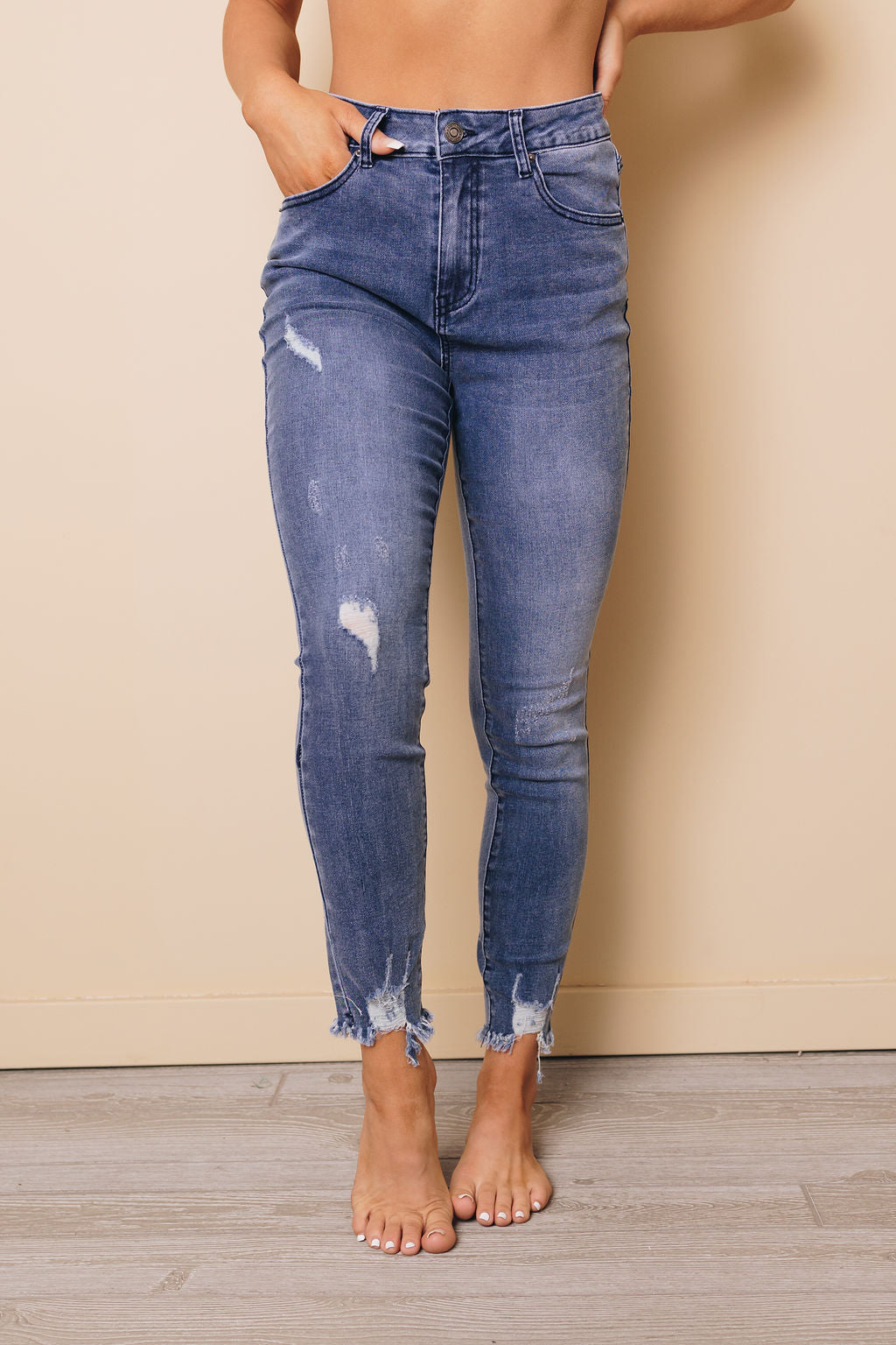 Ellen Frayed Skinnies-8