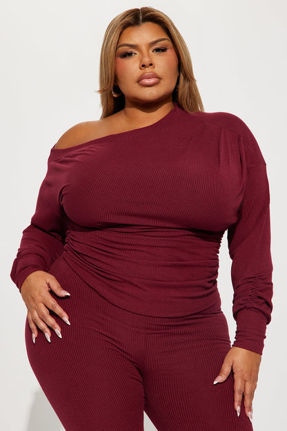 Taylor Off Shoulder Pant Set - Burgundy