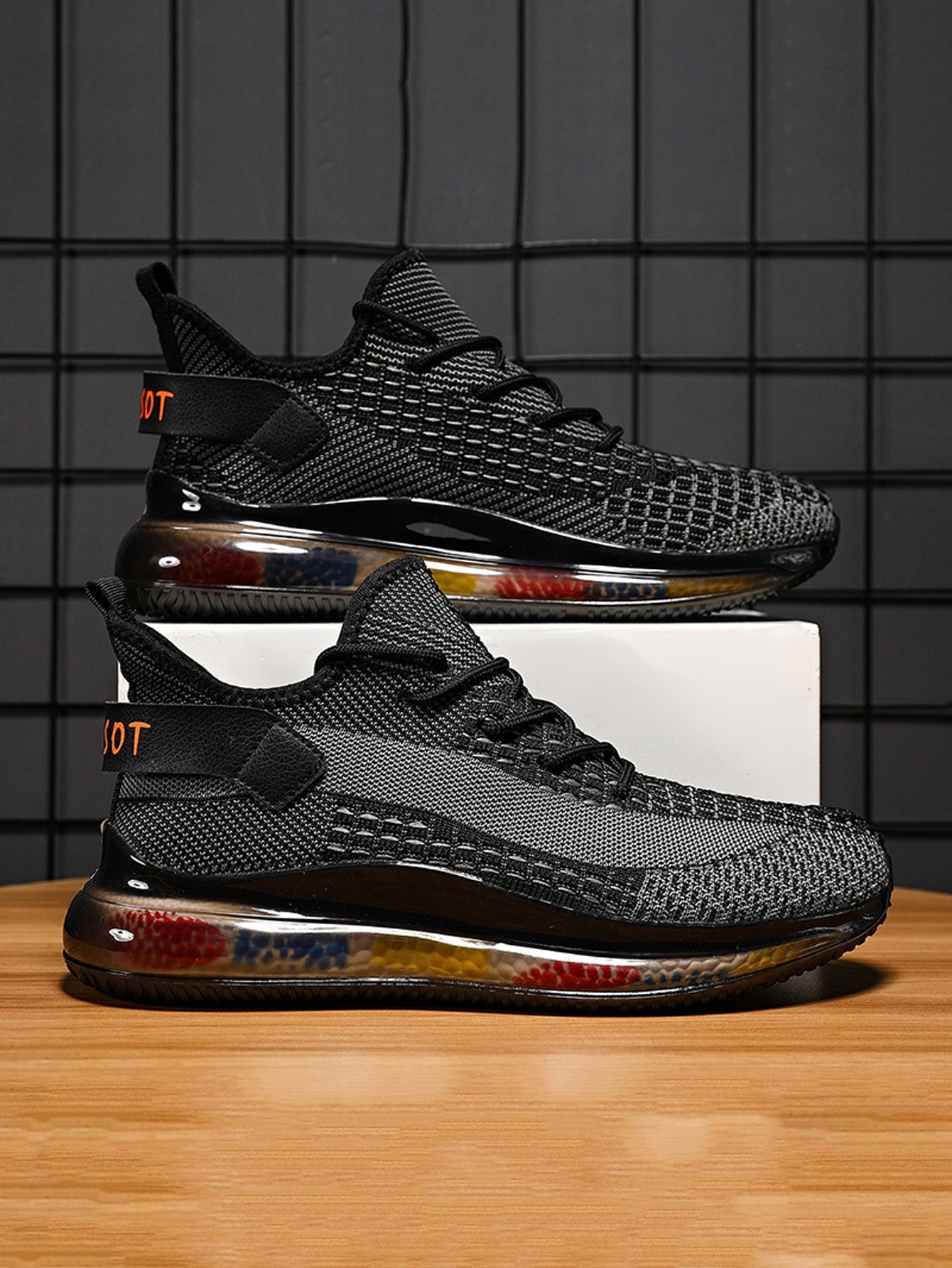 Herren-Laufschuhe zum Schnüren mit Buchstaben-Print-Design, Sportschuhe aus sportlichem Outdoor-Material mit runder Zehenpartie
