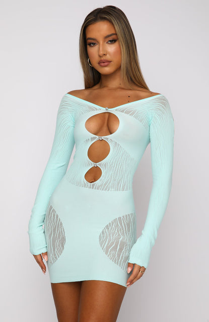 Lässiges Kleid mit Cut-outs