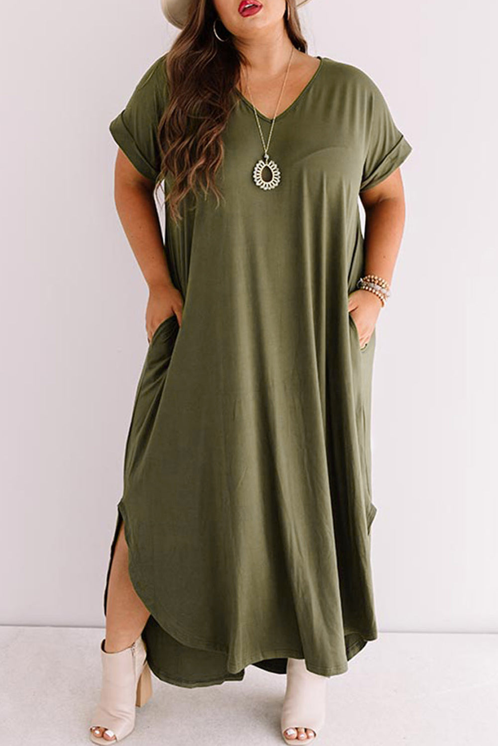 Green Plus Size V Neck Rolled Cuffs Maxi Dress-7