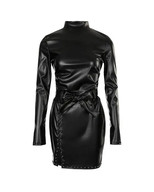 Figurbetontes Kleid aus PU-Leder mit Perlen, Schlitz am Saum und Bindedetail