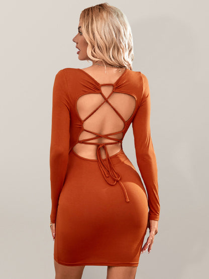 Gestricktes Kleid für Damen mit quadratischem Ausschnitt, sexy, rückenfreiem Kleid mit Krawatte und langen Ärmeln 