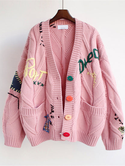 Süße, bestickte, lockere, kurze Strickjacke mit aufgesetzten Taschen 